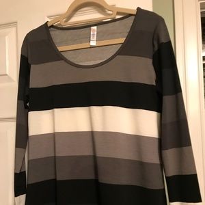 Lularoe size small Lynnae Black white grey stripe